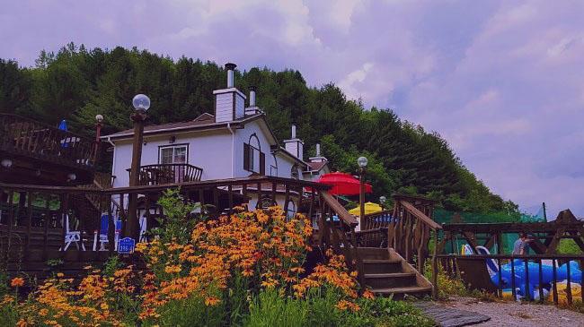 Gold Castle Pension Pyeongchang Buitenkant foto